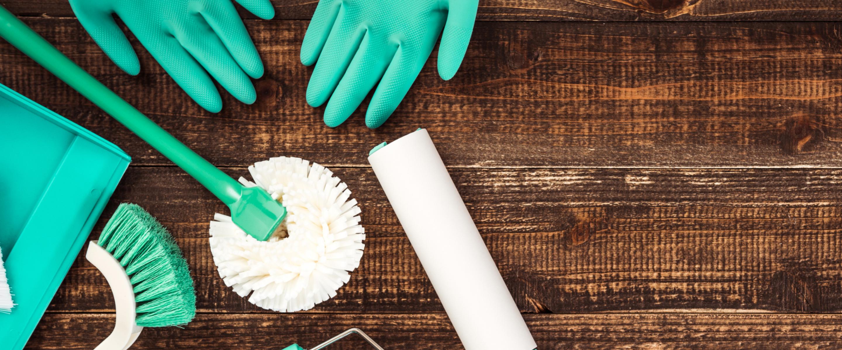 Entretien du cabinet dentaire : normes, organisation, matériel adapté et gestion du local DASRI pour une hygiène et sécurité optimales.